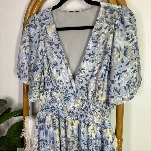 Baltic Born Verona Smocked Maxi Dress White and Blue Floral sz M - Picture 7 of 11